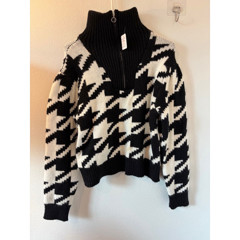Industry Houndstooth‎ Quarter Zip Sweater Black White Funnel Neck Knit Medium